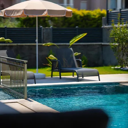 Zora Beyaz Tas Villalari Hotel